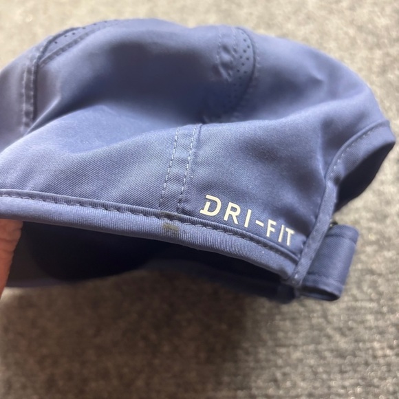 NIKE Featherlight Dri-Fit Blue Hat with Adjustable Velcro Strap One Size - Picture 4 of 11